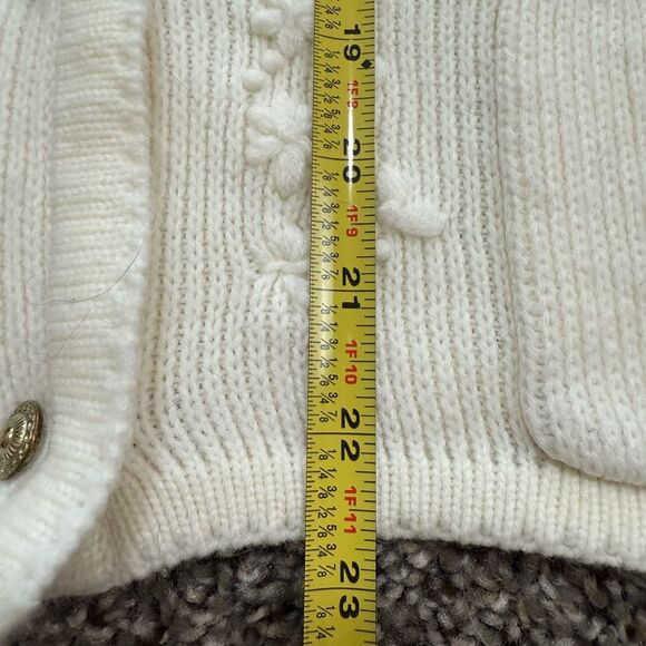 Vintage Traditions White Floral Cardigan Top Button Pretty Fun Large L - Picture 6 of 6